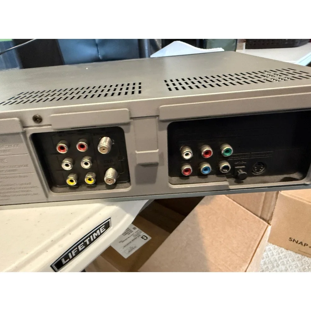 Sony SLV-D251P DVD VCR Combo‎ Player Progressive Scan Stereo Silver FOR PARTS